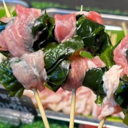 หมูสามชั้นพันสาหร่ายวากาเมะ