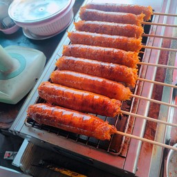 ไส้กรอก ธรรมดา