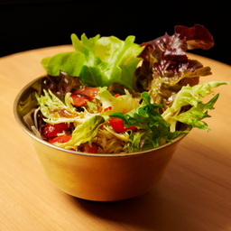 สลัดผัก น้ำสลัดญี่ปุ่น (ผักตามฤดูกาล)