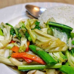 ข้าวผัดผักรวม