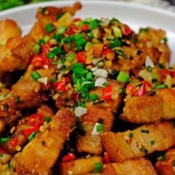 ร้านเจริญกระเพา.ไข่ข้น