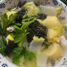 ต้มจืดเต้าหู้สาหร่าย