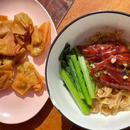 !!! โปร บะหมี่ฮ่องกง + อาหารทานเล่น(เกี๊ยวทอด) !!!