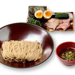 ราเมงซุปกระดูกหมูซอสโชยุพิเศษ