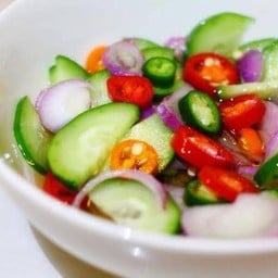 ลองดูหมูสะเต๊ะ สาขาเตี๋ยวอัดเครื่อง