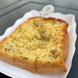 ปังปิ้ง เนยกระเทียม