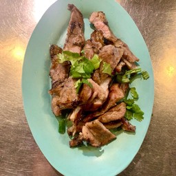 คอหมูย่าง