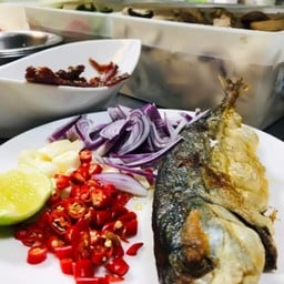 เจ้หมูอาหารตามสั่ง