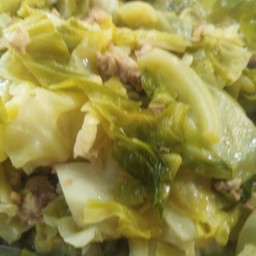 ผัดกะหล่ำปลีน้ำปลาหมูสับ