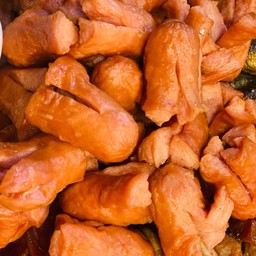 ไส้กรอกหรือฮอทดอกไก่ 3 ชิ้น