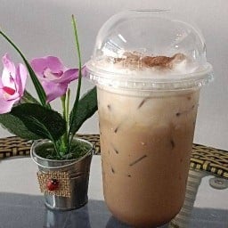 กาแฟสด Deewaa Cafe & Bar นิรันด์คอนโดพัทยากลาง