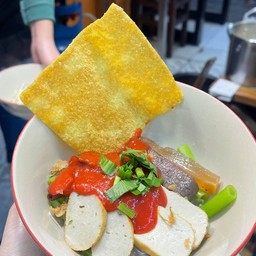 เกาเหลาเย็นตาโฟ