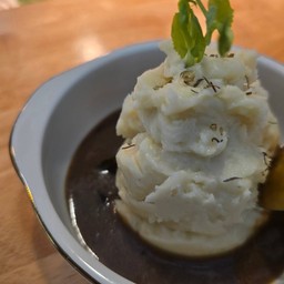 น้องมันบด