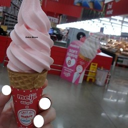 makro SOFT SERVE สาทร