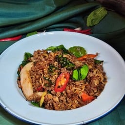 หมี่ผัดขี้เมาเนื้อ