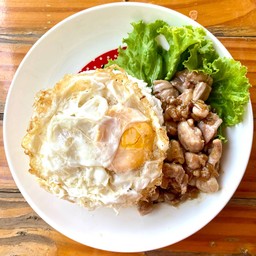 ข้าวหอมไก่กระเทียม+ไข่ดาว