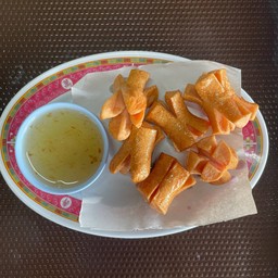 ไส้กรอกทอด