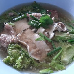 ต้นเลือดหมู (หมู,กระเพาะ เลือด)