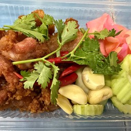 แหนมซี่โครงหมูทอด