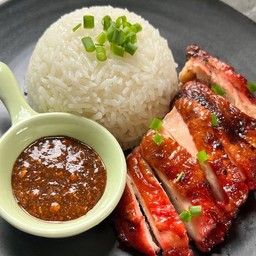 Grilled Chicken with Hainanese Rice 烤雞飯 ข้าวมันไก่ย่าง