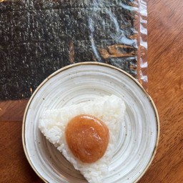 Onigiri Ume Honey 