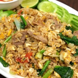 ข้าวผัดหมู