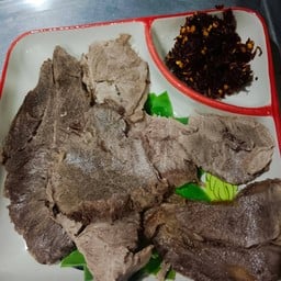 จิ้นนึ่ง-น้ำพริกข่า (เนื้อ)