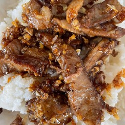 ทอดกะเทียม