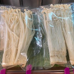 เห็ดเข็มทอง