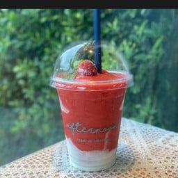 STRAWBERRY SMOOTHIE