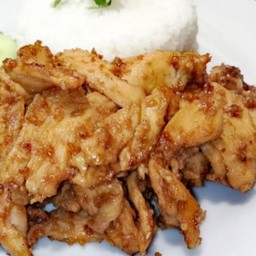 ข้าวไก่กระเทียม