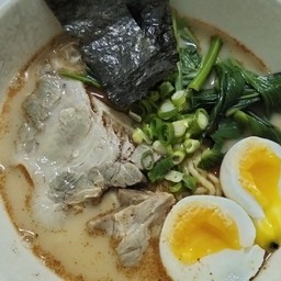 น้ำข้น ราเมง Tonkotsu ramen