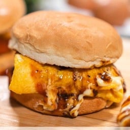 @เบอร์เกอร์ B.ing Burgers