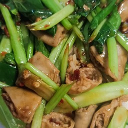 ข้าวผัดคะน้าไส้อ่อน