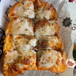 ปังพิซซ่าชีส(ชีสล้วน)