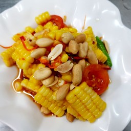 ตำข้าวโพด ไข่เค็ม