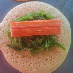 ยำสาหร่าย+ปูอัด