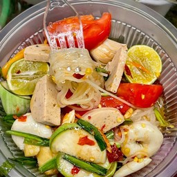 ตำเส้นเล็กหมูยอ,ไก่ยอ (ใส่ปลาร้า)