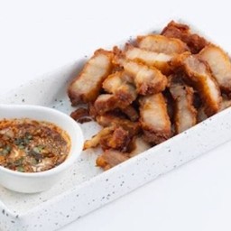 หมูสามชั้นทอดน้ำปลา
