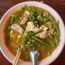 ร้านอาหารตามสั่ง ข้าวมันไก่น้ำจิ้มแซ่บเว่อร์