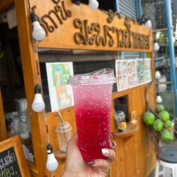 แดง โซดา