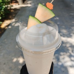 เมล่อนนมสดสมูทตี้