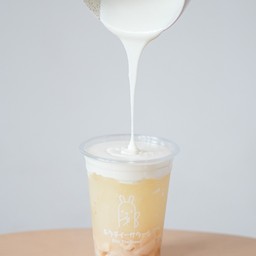 ลิ่นจี่สลัทชี่วิปชีส