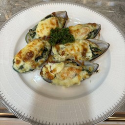 หอยแมลงภู่นิวซีแลนด์อบชีส