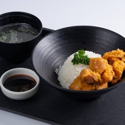 ข้าวหน้าไก่คาราเกะ