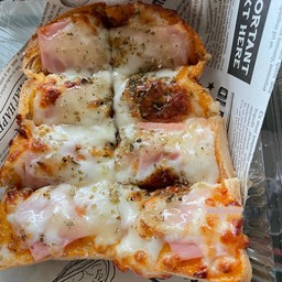 ปังพิซซ่าแฮมชีส