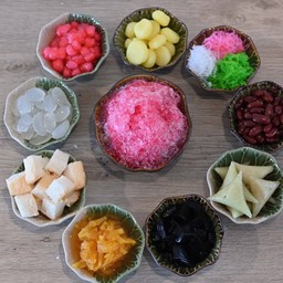 น้ำแข็งใส (หวานเย็น อร่อย ชื่นใจ)