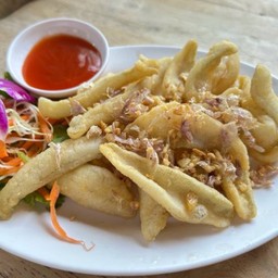 ปลาเห็ดโคนทอดกระเทียม