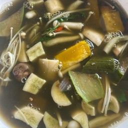 แกงเห็ดสามอย่าง