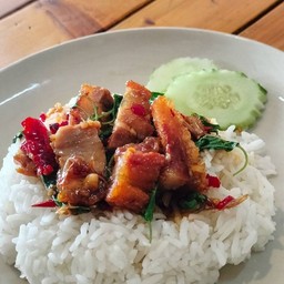 กะเพราหมูกรอบ